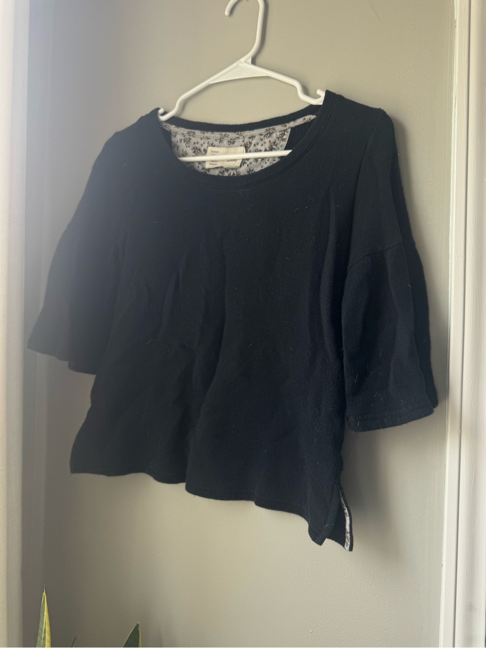 Anthropologie Saturday Sunday xs 3/4 sleeve flutter black top